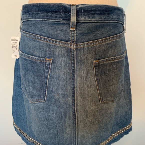 FRAME STUDDED MINI DENIM SKIRT - Picture 2 of 4
